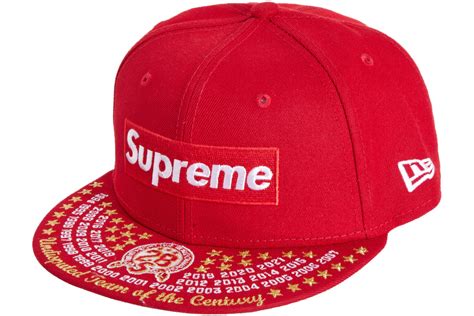 Supreme Undisputed Box Logo New Era Fitted Hat .